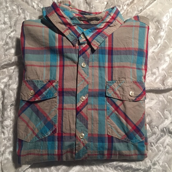 ๐21Men Plaid Button Down๐ - Picture 4 of 6
